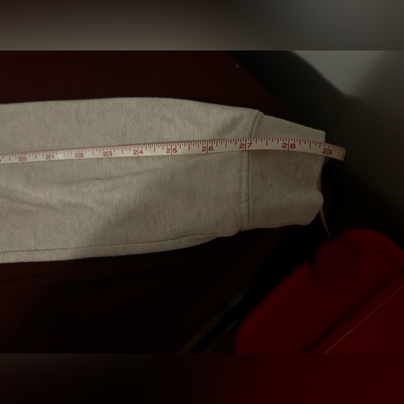 Small beige nike low crop crew long sleeve - Picture 3 of 6